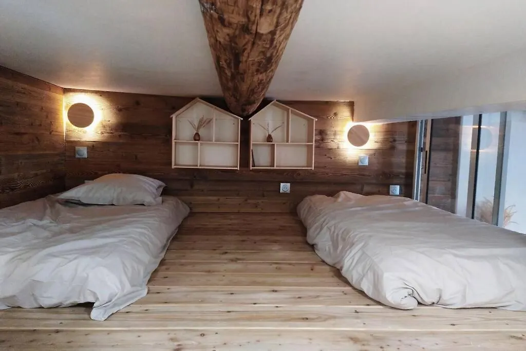 Bel appartement centre village/Netflix/Cheminée Saint-Étienne-de-Tinée France